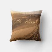 Silk Road Desert Landscape Typography Art クッション (裏面)