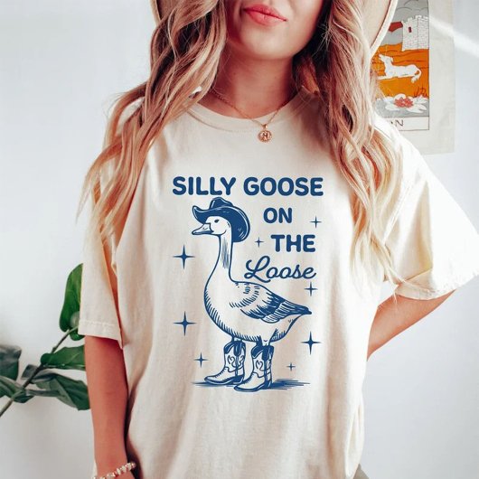 Silly Goose On The Loose Funny Saying Classic Tシャツ