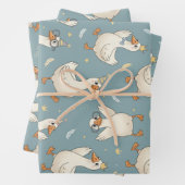 Silly Goose Party – Blue Background with Feathers ラッピングペーパーシート (インサイチュ)
