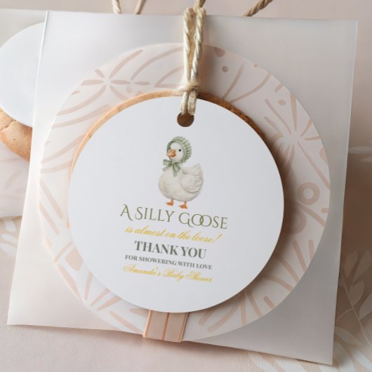 Silly Goose Sage Green Gender Neutral Baby Shower フェイバータグ