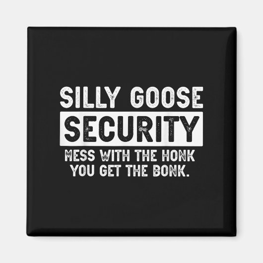 Silly Goose Security Funny Halloween Costume  マグネット (正面)