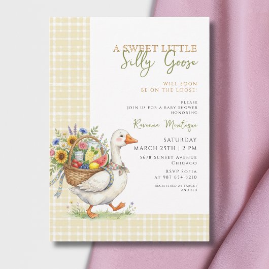 Silly Goose Yellow Gingham Flower Baby Shower 招待状