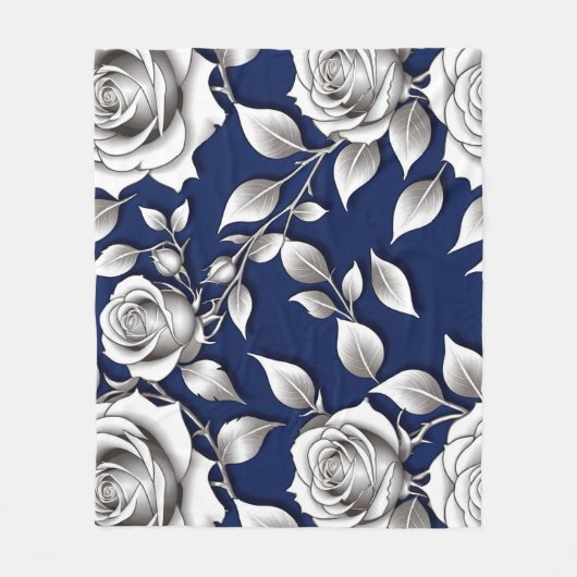 Silver And White Roses フリースブランケット (正面)