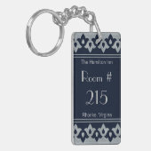Silver Fleur di Lisのホテルの部屋Keychain キーホルダー (正面左)