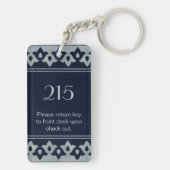 Silver Fleur di Lisのホテルの部屋Keychain キーホルダー (裏面)