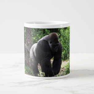 Silverbackの男性のゴリラの歩くの頭部down.jpg ジャンボコーヒーマグカップ