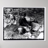 Silversmith at work, c.1914 ポスター (正面)