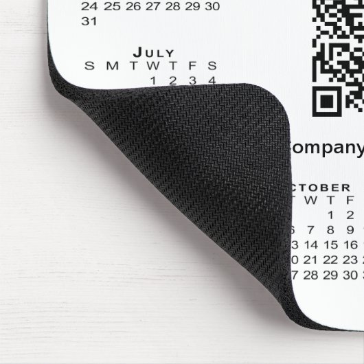 Simple 2026 Calendar Business QR Code on White マウスパッド (コーナー)