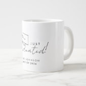 Simple Black and White Graduation Mug Gift ジャンボコーヒーマグカップ (正面右)