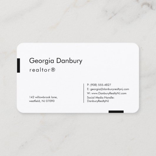 Simple Black and White Luxury Realtor  名刺 (裏面)