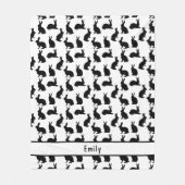 Simple Black And White Pattern Of Bunnies And Name フリースブランケット (正面)