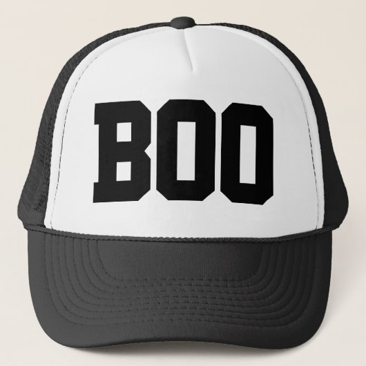 Simple “Boo” Halloween Trucker Hat  キャップ (正面)