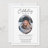 Simple Celebration of Life Black White Funeral 招待状 (正面)