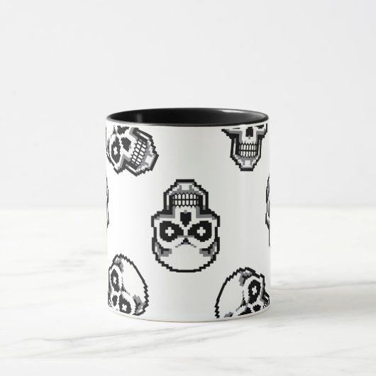 Simple Classic White Pixelated Skull Pattern マグカップ (中央)