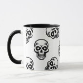 Simple Classic White Pixelated Skull Pattern マグカップ (左)