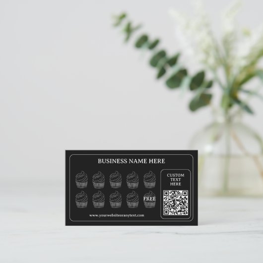 Simple Cupcake QR Code Bakery Gift Coffee Shop ロイヤリティカード (スタンド正面)