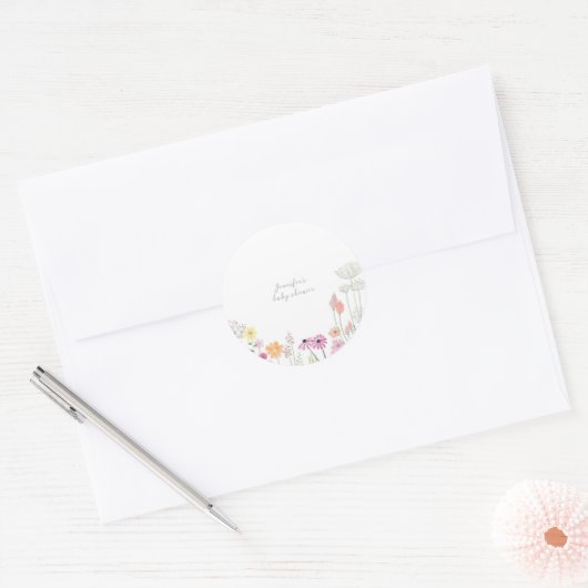 Simple Elegant Wildflower Baby Shower  ラウンドシール (封筒)