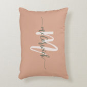 Simple Family Monogram Name Terracotta アクセントクッション (正面(垂直))