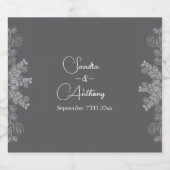 Simple Gray Line Art Eucalyptus Wedding スパークリングワインラベル (シングルラベル)