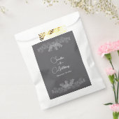 Simple Gray Line Art Eucalyptus wedding favor bag フェイバーバッグ (封をした状態)