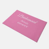 Simple minimal pink bridesmaid add name year text  ドアマット (アングル)