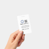 Simple minimal q r code add logo scan code name te バッジ (手持ち)