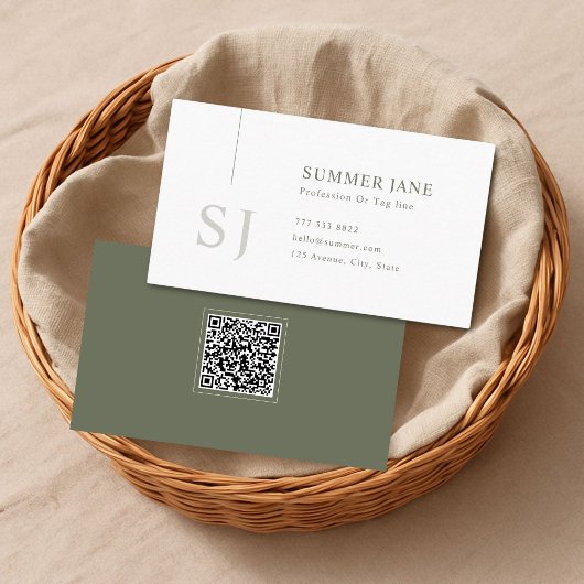 Simple Modern Minimalist Sage Green QR Code 名刺
