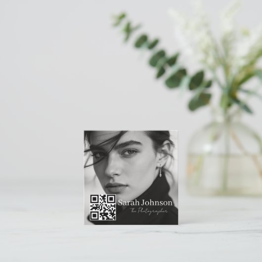 Simple modern QR code minimal social media  スクエア名刺 (スタンド正面)