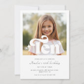 Simple Retro Modern Minimalist 10th Birthday Photo 招待状 (正面)