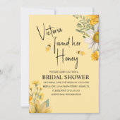Simple She’s Found Her Honey Bee Bridal Shower 招待状 (正面)