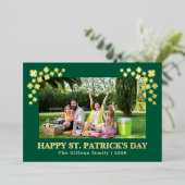Simple St patricks day Shamrocks family photo 箔シーズンカード (立ち正面)