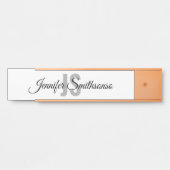 Simple White Classic Monogram Script サインプレート (正面)