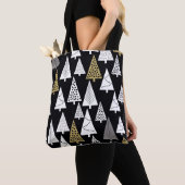 Simple winter pattern. Black background. Gold, sil トートバッグ (クローズアップ)