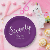 Simply モダン Script Autumn Purple 70誕生日 ペーパープレート (パーティー)