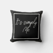 Simply Me – Elegant Black Simple Coussins クッション (正面)