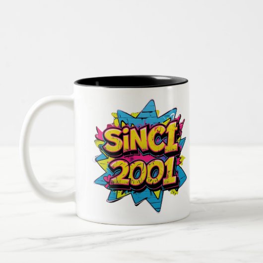 SINCE 2001グラフィティスタイル – アーバンネオン通りアート ツートーンマグカップ (左)