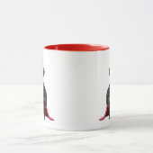 Singe super-héros avec cape rouge et costume. マグカップ (中央)