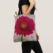 Single Hot Pink Gerbera Tote bag トートバッグ (クローズアップ)