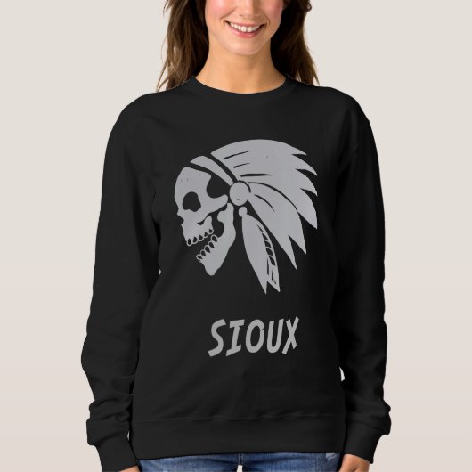 Sioux Native American Indian Born Freedom Evil Sku スウェットシャツ (正面)