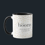 sipホレーエレガント金ゴールド水玉模様誕生日 マグカップ<br><div class="desc">園区休日の誕生日パーティーデザイン。グラフィックモダンドとグラフィックはっきりした文字を使用して、このコレクションは高品質なパーティーテーマを探して、すべての年齢の男性と女性に確実に適合する。</div>