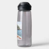 SIP! 💦 オリジナルデザインのCamelBak Eddyボトル ウォーターボトル (背面)