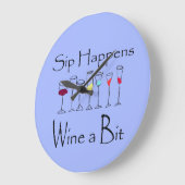 Sip Happens - Wine a Bit Clock ラージ壁時計 (傾斜)