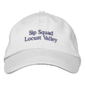 Sip Squad (Your Town) Funny Preppy Wine Baseball 刺繍入りキャップ (正面)