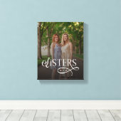 Sisters Photo Personalized Monogram キャンバスプリント (インサイチュ (ウッドフロア))