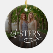Sisters Photo Personalized Monogram セラミックオーナメント (裏面)