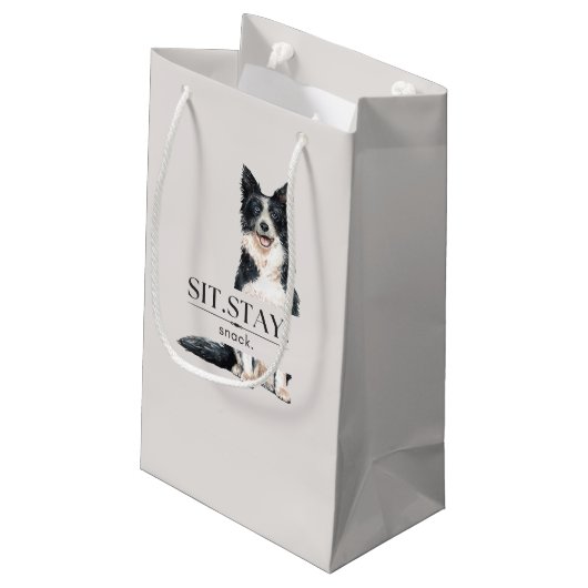 Sit. Stay. Snack. | グレーとベージュのお菓子袋 スモールペーパーバッグ (裏面アングル)