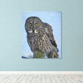 Siting 素晴らし Gray Owl Wildlifeフォトポートレート キャンバスプリント (インサイチュ (ウッドフロア))