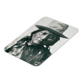 Siting Bull (1831-1890) （b/w写真） マグネット (左側)