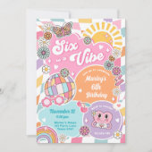 Six is a VibeレトロGroovy 名門私立校風の Varsity誕生日 招待状 (正面)