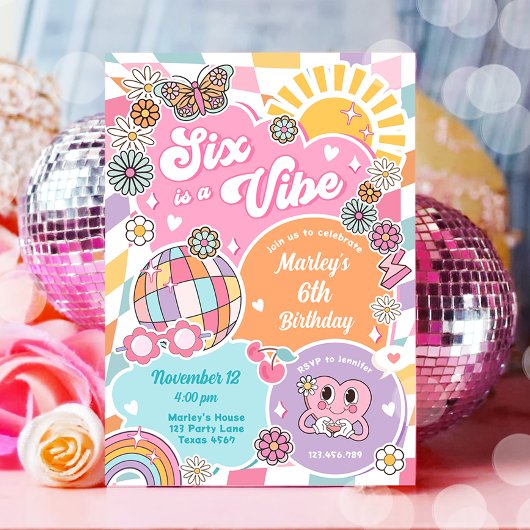 Six is a VibeレトロGroovy 名門私立校風の Varsity誕生日 招待状